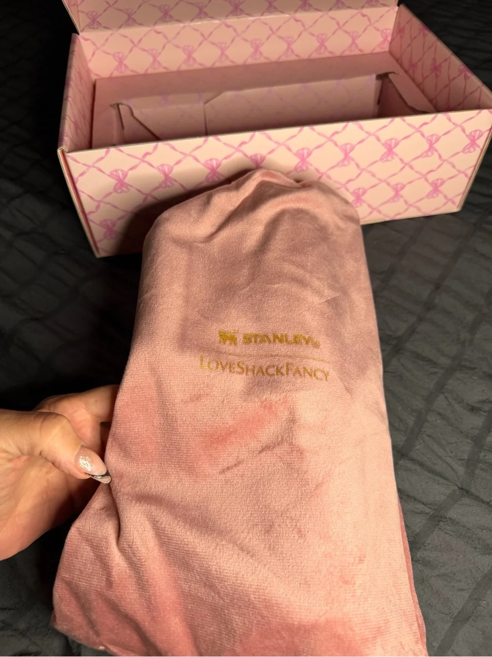 Stanley x LoveShackFancy Quencher H2.0 40 oz Pink Ribbon Bow Tumbler NEW Box